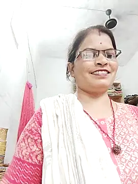 Snapshot of Bhavna_hot chatting on 09/18/25, 12:08 Bhavna hot online show from 09/18/25, 12:08