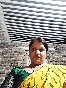 Snapshot of Bhavna_hot chatting on 09/12/25, 10:53 Bhavna hot online show from 09/12/25, 10:53