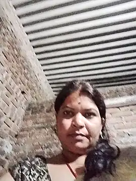 Snapshot of Bhavna_hot chatting on 09/21/25, 10:37 Bhavna hot online show from 09/21/25, 10:37