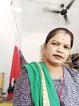 Snapshot of Bhavna_hot chatting on 09/19/25, 07:23 Bhavna hot online show from 09/19/25, 07:23