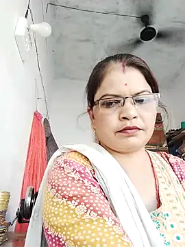 Snapshot of Bhavna_hot chatting on 09/23/25, 10:00 Bhavna hot online show from 09/23/25, 10:00