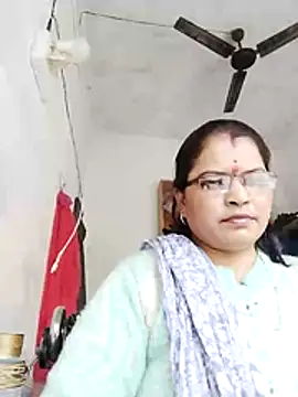 Snapshot of Bhavna_hot chatting on 02/10/26, 11:53 Bhavna hot online show from 02/10/26, 11:53
