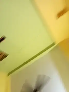 Quun rosi online show from 10/19/25, 10:40