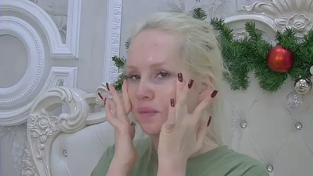 EllieFrosty  online show from 01/06/26, 07:51