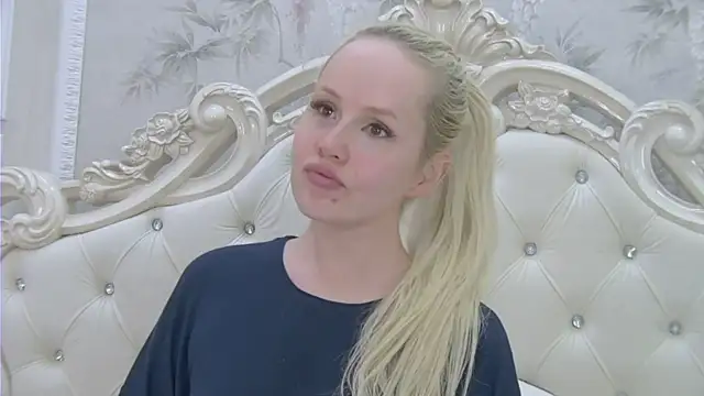 EllieFrosty  online show from 03/17/26, 07:28