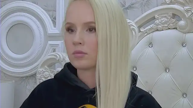 Snapshot of EllieFrosty_ chatting on 11/24/25, 05:13 EllieFrosty online show from 11/24/25, 05:13