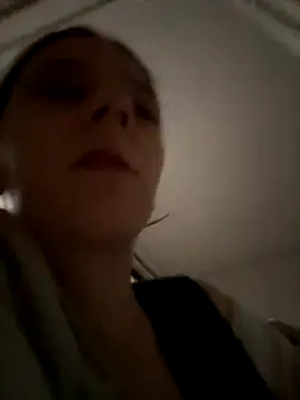 Snapshot of SugarBabyIvy chatting on 09/15/25, 04:24 SugarBabyIvy online show from 09/15/25, 04:24