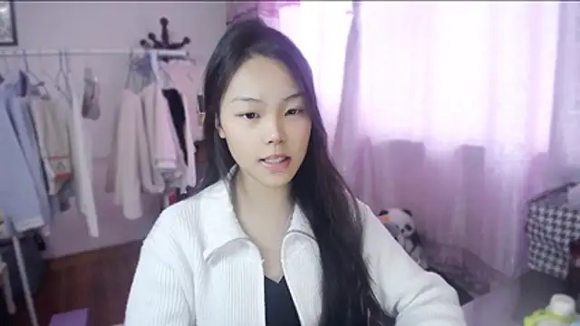 yao-yao  online show from 11/26/25, 06:35