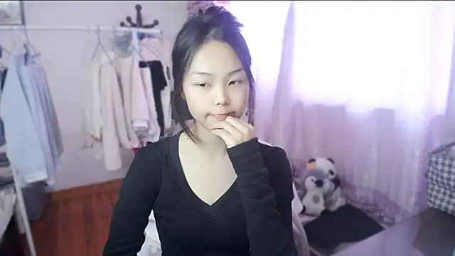 yao-yao  online show from 11/25/25, 05:19