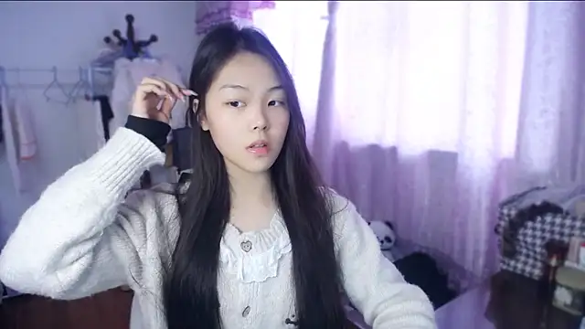 yao-yao  online show from 11/30/25, 06:14