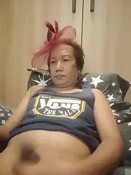 hotedhale online show from 12/17/25, 07:35