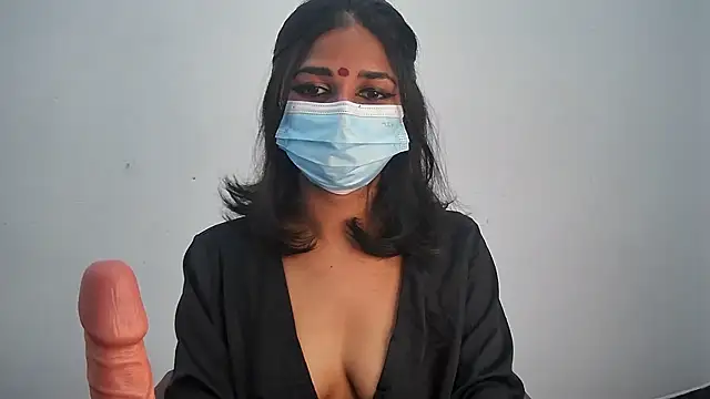 Minu Cam online show from 04/11/26, 10:08