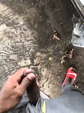 Snapshot of kavi1q1 chatting on 10/26/25, 07:20 kavi1q1 online show from 10/26/25, 07:20