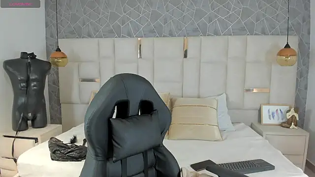 Snapshot of _im_alaya chatting on 10/30/25, 04:11 im alaya online show from 10/30/25, 04:11