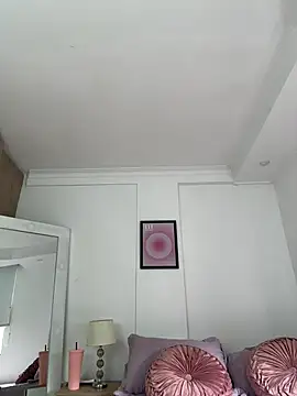 jessy rios online show from 10/27/25, 08:10