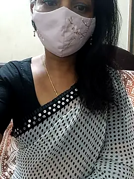 Snapshot of Rithya27 chatting on 01/09/26, 06:26 Rithya27 online show from 01/09/26, 06:26