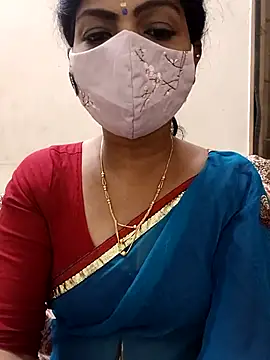 Snapshot of Rithya27 chatting on 12/16/25, 06:12 Rithya27 online show from 12/16/25, 06:12