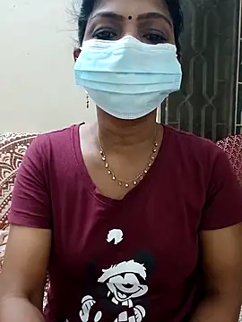 Snapshot of Rithya27 chatting on 10/26/25, 05:46 Rithya27 online show from 10/26/25, 05:46