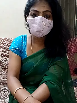 Snapshot of Rithya27 chatting on 10/14/25, 06:19 Rithya27 online show from 10/14/25, 06:19