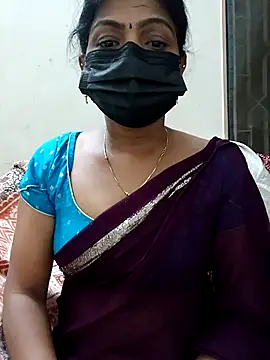 Snapshot of Rithya27 chatting on 10/22/25, 05:56 Rithya27 online show from 10/22/25, 05:56