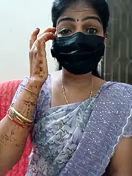 Snapshot of Rithya27 chatting on 11/16/25, 06:23 Rithya27 online show from 11/16/25, 06:23