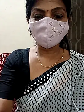 Snapshot of Rithya27 chatting on 09/29/25, 06:24 Rithya27 online show from 09/29/25, 06:24