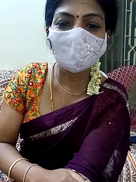 Snapshot of Rithya27 chatting on 10/16/25, 04:26 Rithya27 online show from 10/16/25, 04:26