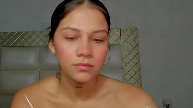 ashleytravis online show from 11/29/25, 02:28