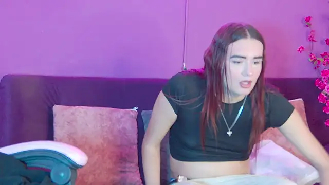 Maylu Fox online show from 10/22/25, 12:26