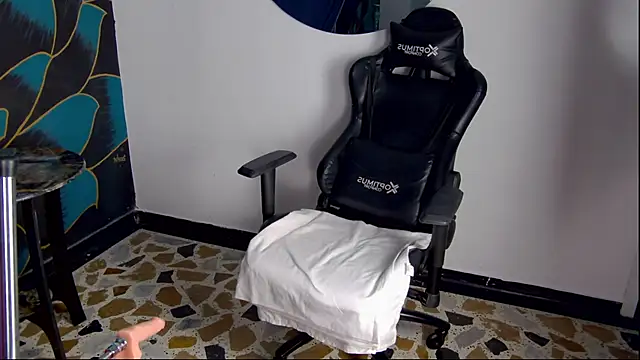 Maylu Fox online show from 10/03/25, 12:39