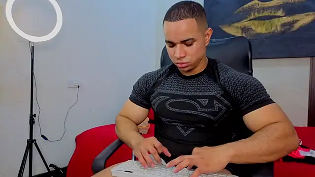 DylanGuss online show from 10/03/25, 02:29