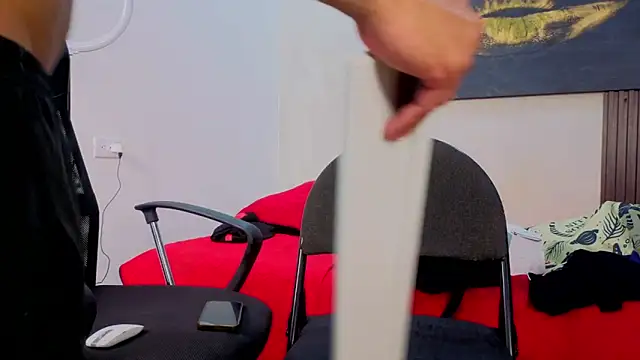 DylanGuss online show from 10/05/25, 12:07