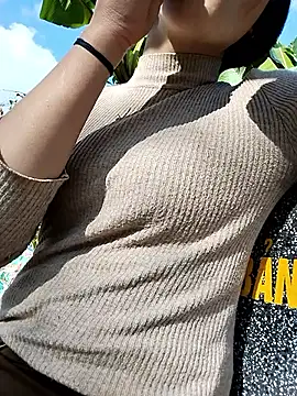 Snapshot of Sinejdk3 chatting on 11/21/25, 06:01 Sinejdk3 online show from 11/21/25, 06:01