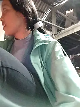 Snapshot of Sinejdk3 chatting on 12/16/25, 09:35 Sinejdk3 online show from 12/16/25, 09:35