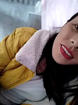 Snapshot of Sinejdk3 chatting on 11/17/25, 12:53 Sinejdk3 online show from 11/17/25, 12:53