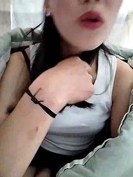 Snapshot of Sinejdk3 chatting on 10/17/25, 01:46 Sinejdk3 online show from 10/17/25, 01:46