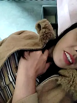 Snapshot of Sinejdk3 chatting on 12/04/25, 09:14 Sinejdk3 online show from 12/04/25, 09:14