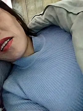 Snapshot of Sinejdk3 chatting on 12/14/25, 08:36 Sinejdk3 online show from 12/14/25, 08:36