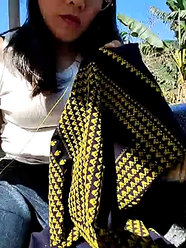 Snapshot of Sinejdk3 chatting on 11/27/25, 05:19 Sinejdk3 online show from 11/27/25, 05:19