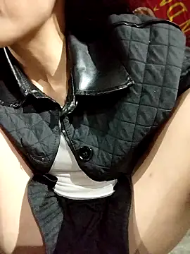 Snapshot of Sinejdk3 chatting on 10/18/25, 11:23 Sinejdk3 online show from 10/18/25, 11:23