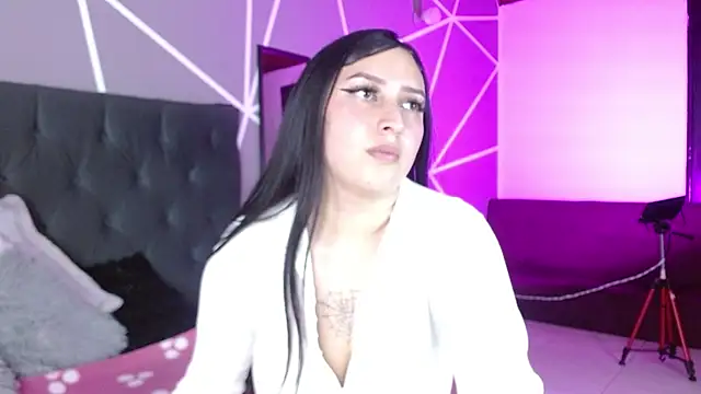 Snapshot of Chloe1126_ chatting on 09/23/25, 02:13 Chloe1126  online show from 09/23/25, 02:13