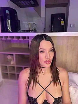 Bella-taylorr online show from 03/24/26, 06:57