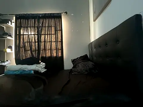 PollitoVergonXL online show from 11/02/25, 11:32