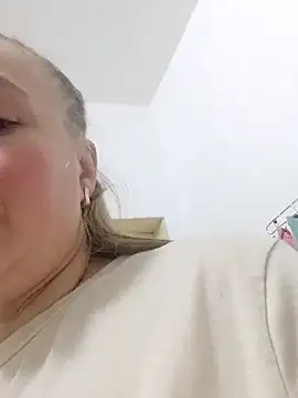 Kiss Eva online show from 02/08/26, 03:32