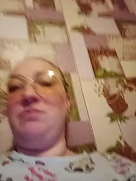 Kiss Eva online show from 03/30/26, 05:03