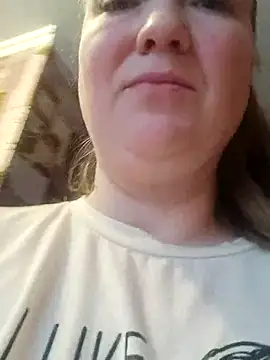 Kiss Eva online show from 11/09/25, 01:26