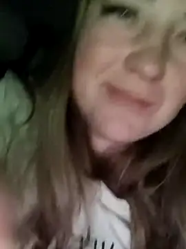 Kiss Eva online show from 11/24/25, 05:13