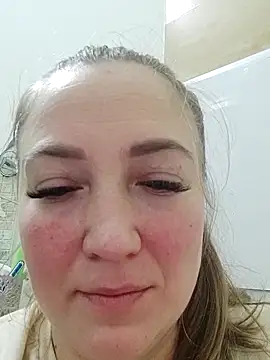 Kiss Eva online show from 11/30/25, 12:39