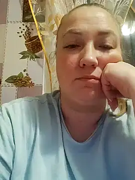 Kiss Eva online show from 10/25/25, 07:25