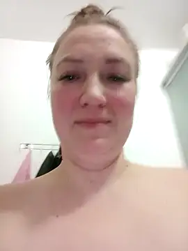 Kiss Eva online show from 04/06/26, 06:42